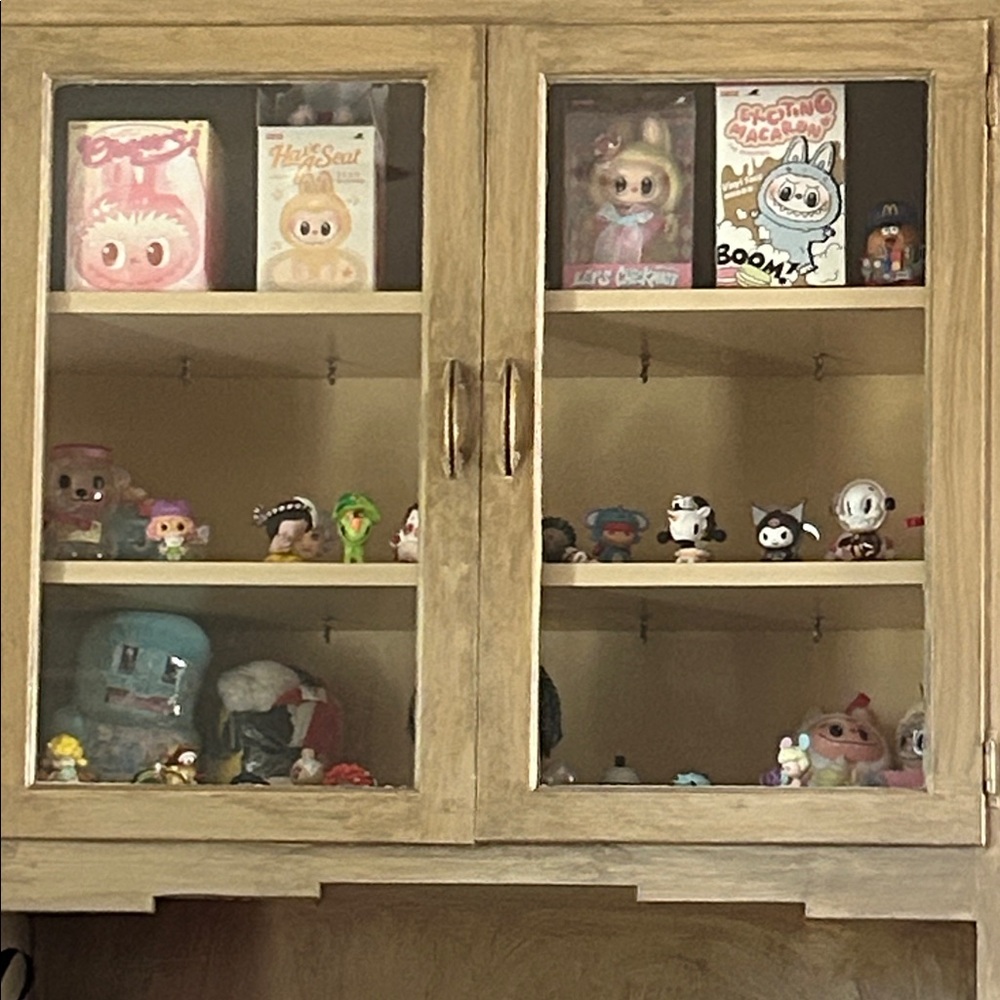 Popmart Labubu Display - Gem